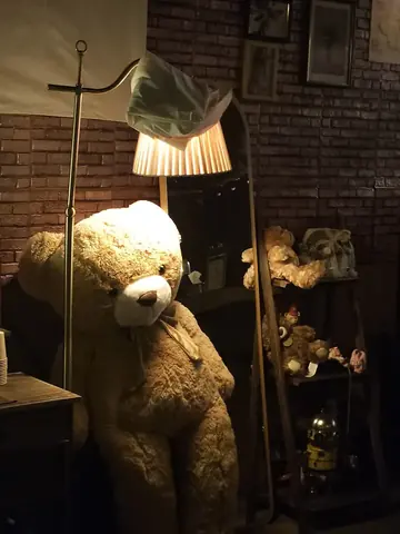 곰인형 — 곁혼술바 구월점, beethu님 사진