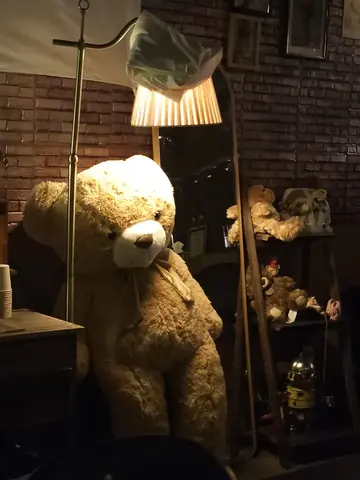 곰인형 — 곁혼술바 구월점, beethu님 사진