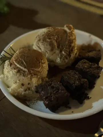 브라우니 아이스크림 — 곁혼술바 구월점, yubingbing_님 사진