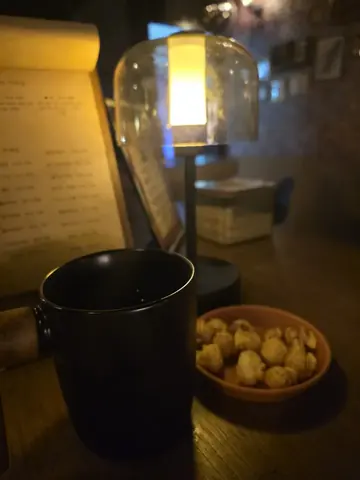 머그와 견과 — 곁혼술바 구월점, eve****님 사진