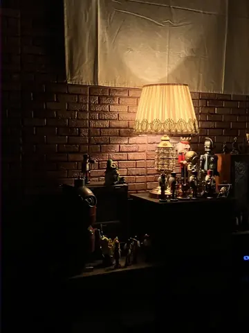 램프와 인형들 — 곁혼술바 구월점, 안승민1님 사진